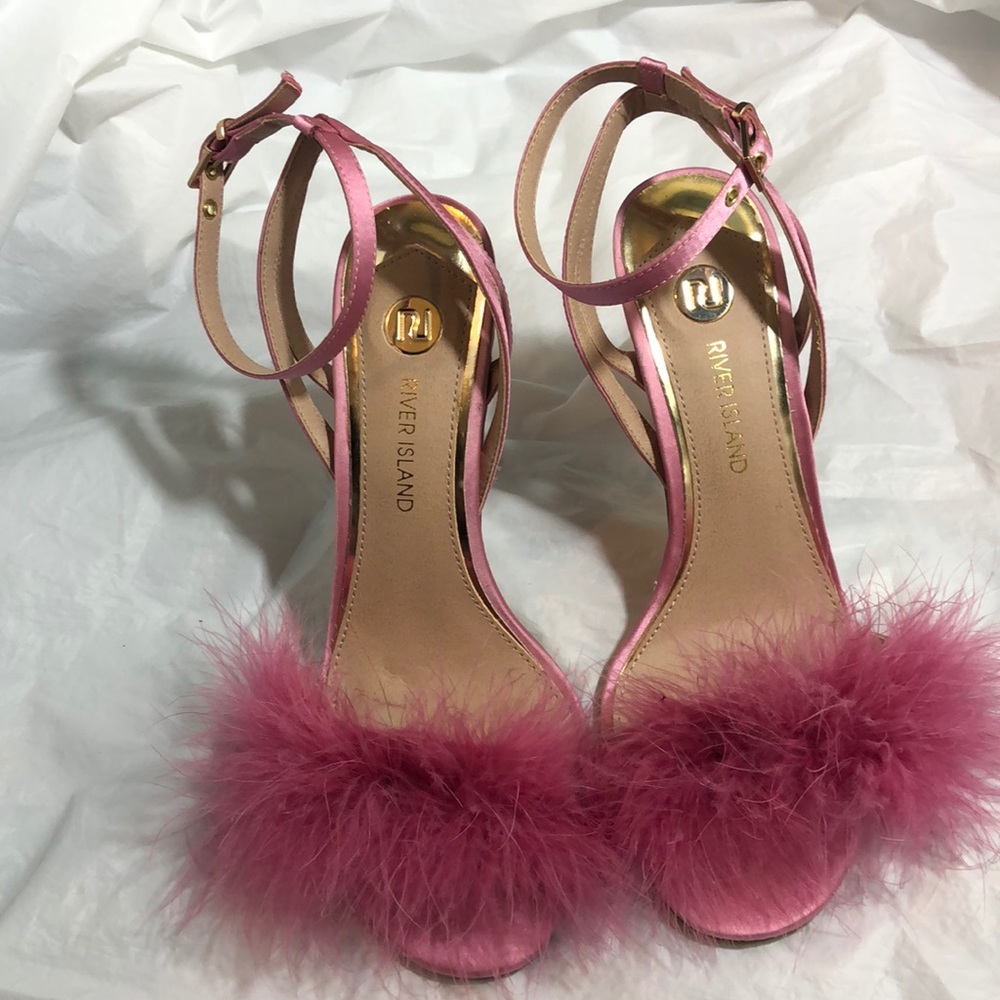 River Island Pumps